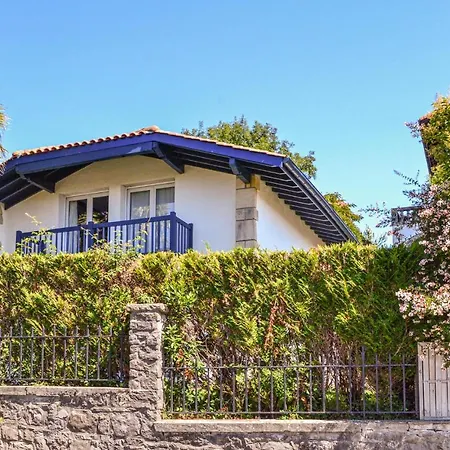 3 Bedroom Lovely In * אונדאיי