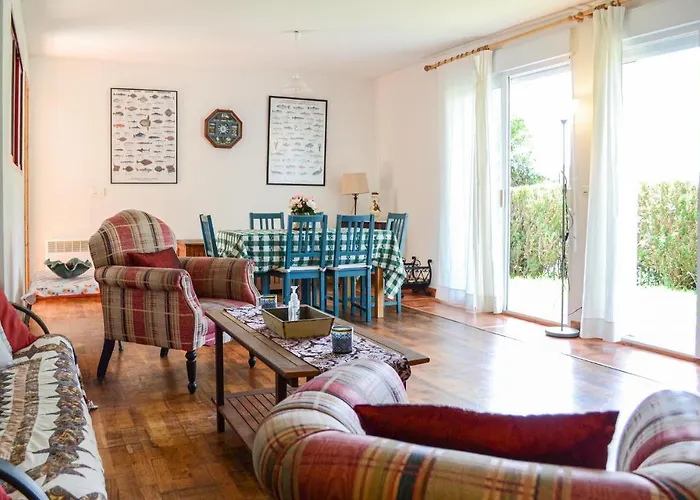 펜션 3 Bedroom Lovely In 앙다이